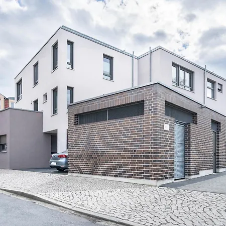Apartment-ernst *