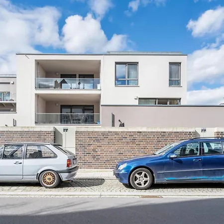 Apartment-ernst 아파트 *